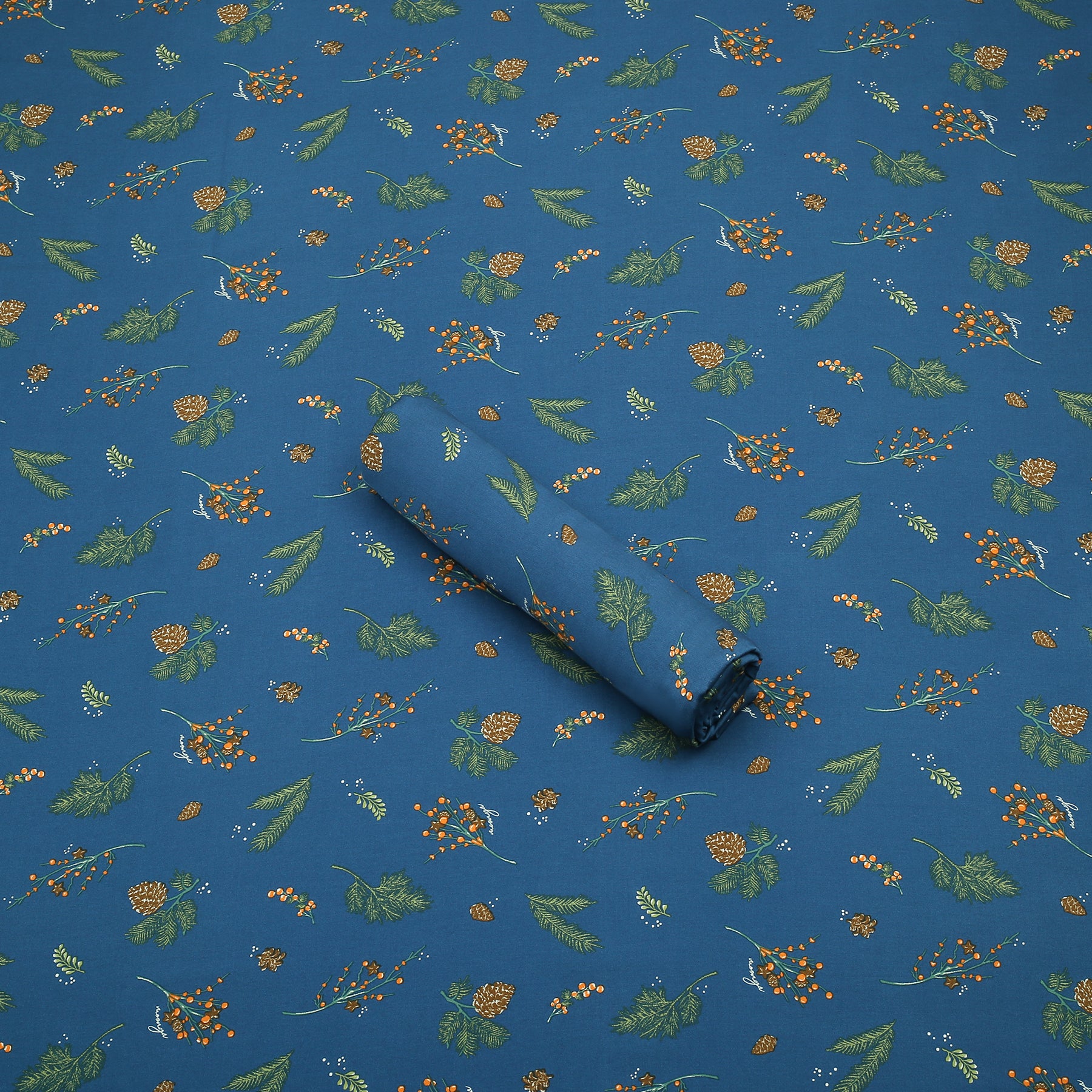 Pineberry Charm Linen 2pc