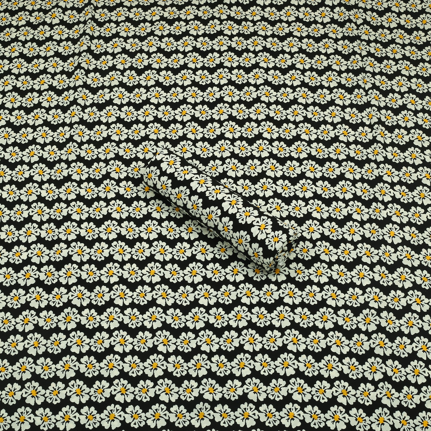 Daisy Noir Linen 2pc