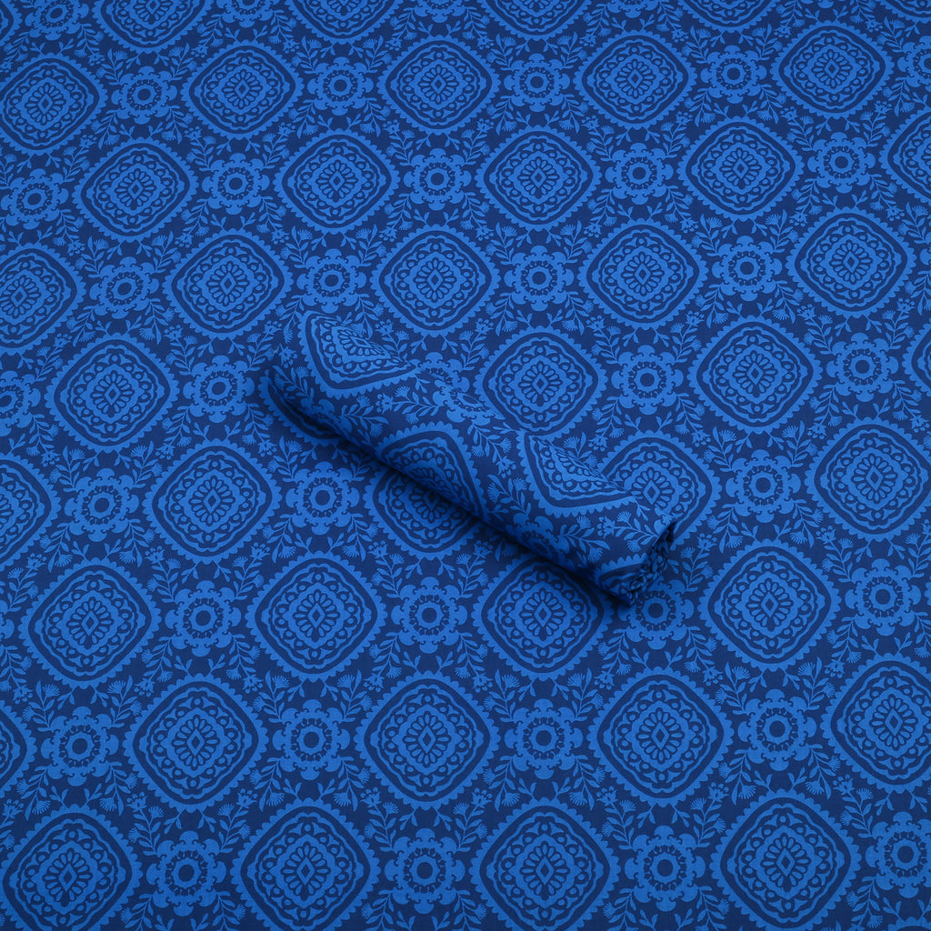 Azure Medallion Lawn 2PC