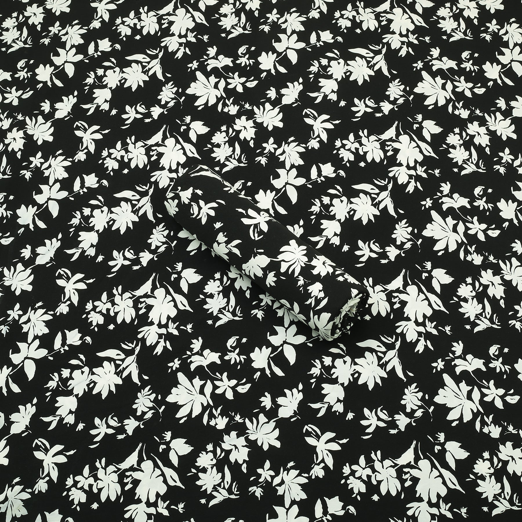 Noir Petals Marina 2pc