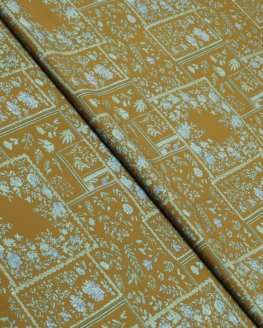 Ochre Manor Linen 2 Piece