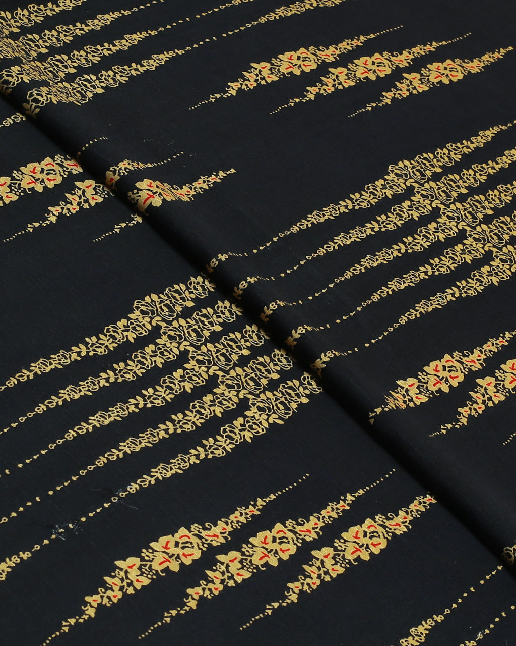 Gilded Lattice Linen 2 Piece