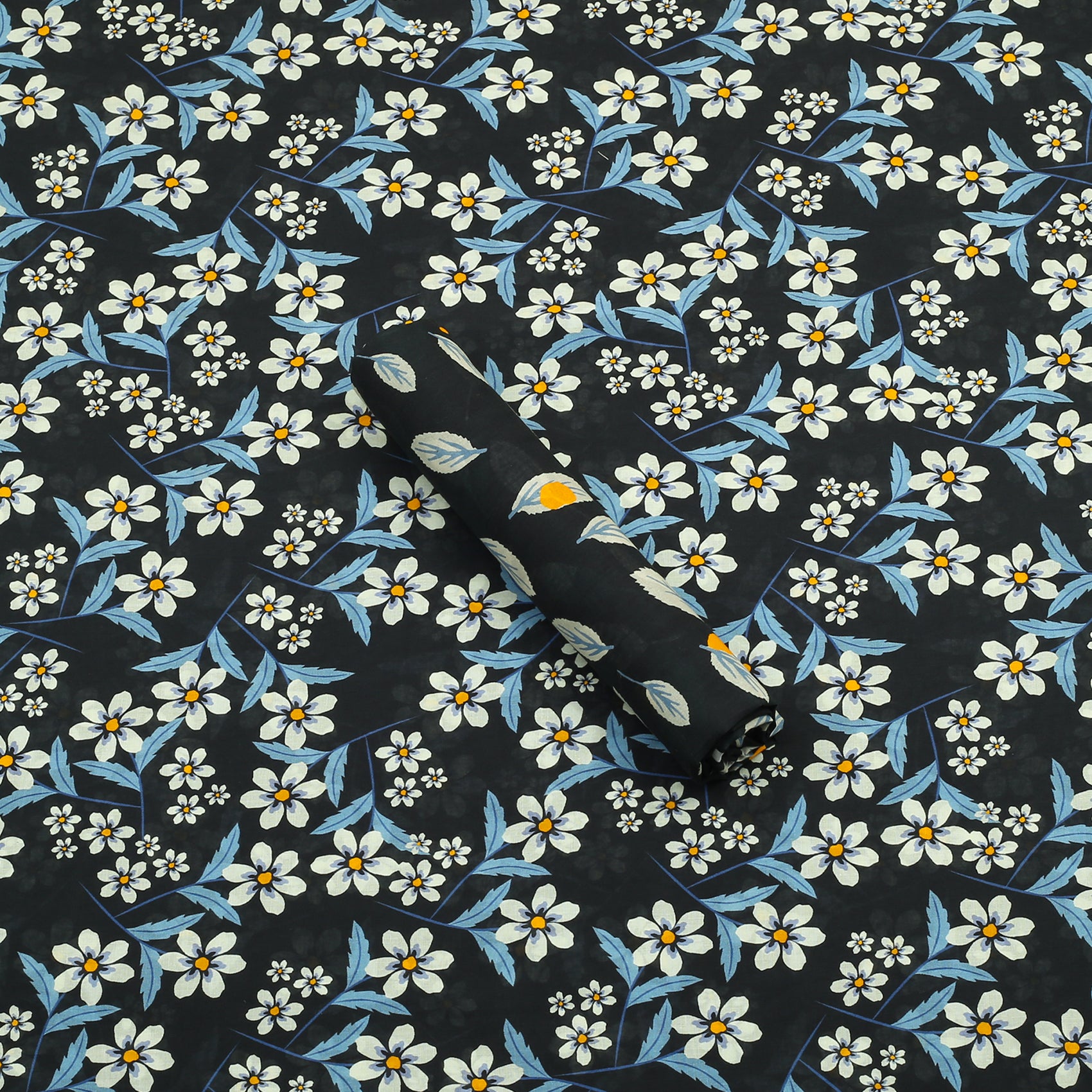 Midnight Daisy Lawn 2pc