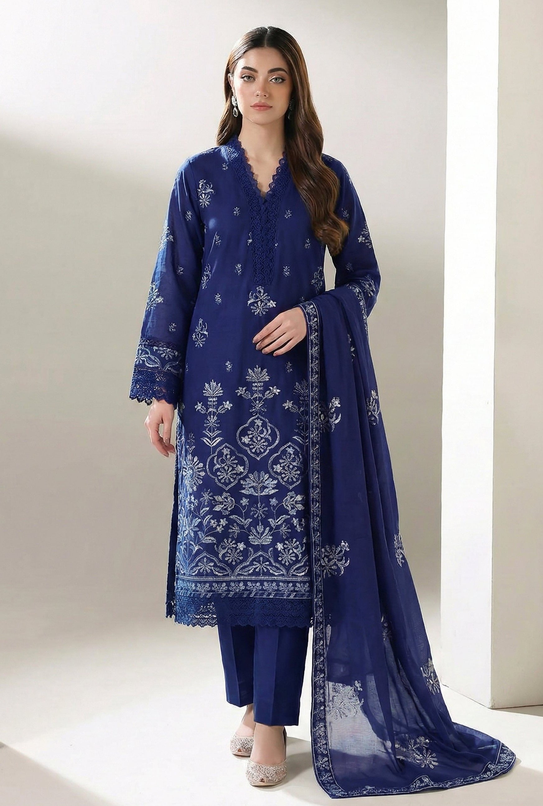 Husn-e-Dastan Lawn 3-piece