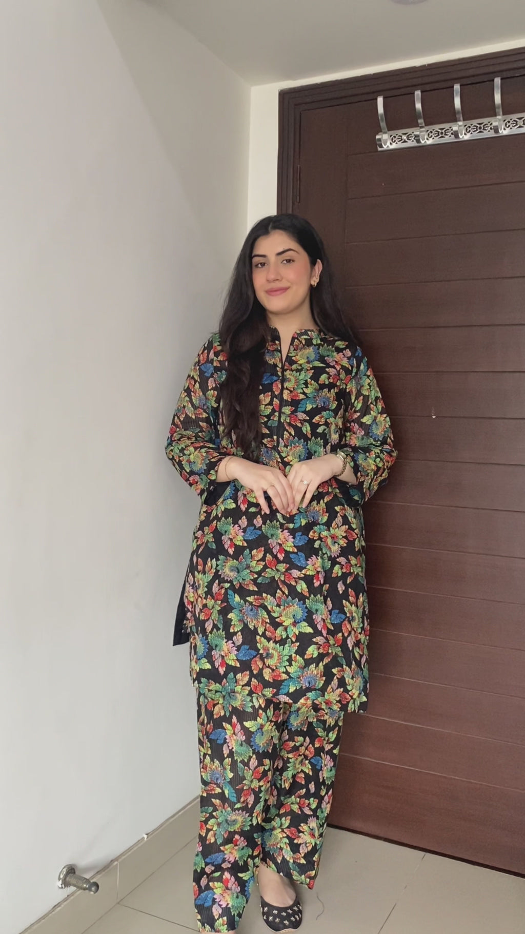 Black Bird Lawn 2pc